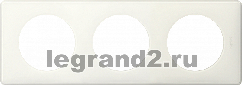 Рамка трехместная Legrand Celiane (белый глянец) Рамка трехместная Legrand Celiane (белый глянец)