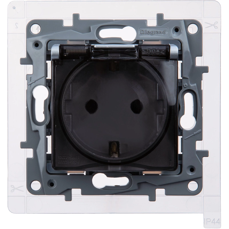    IP44 Legrand      ()