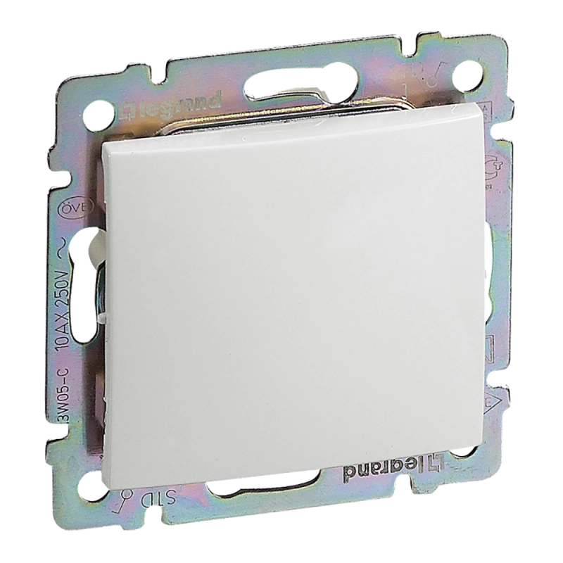 Legrand DIY Valena Бел Переключатель перекрестный 1-клавишный Legrand DIY Valena Бел Переключатель перекрестный 1-клавишный