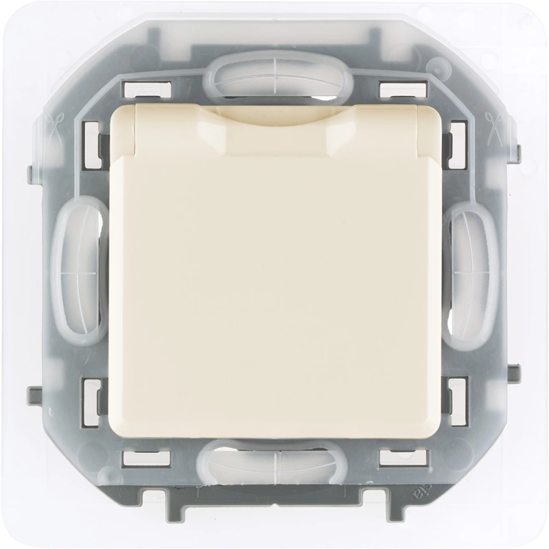 Влагозащищенная розетка электрическая IP44 Legrand со шторками с откидной крышкой (Слоновая кость) Влагозащищенная розетка электрическая IP44 Legrand со шторками с откидной крышкой (Слоновая кость)