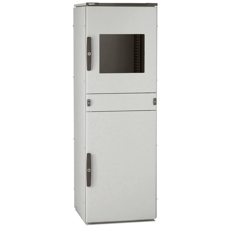 Шкаф PC - IP 55 - IK 10 - 1800x600x800 мм - RAL 7035 или 7021 Шкаф PC - IP 55 - IK 10 - 1800x600x800 мм - RAL 7035 или 7021