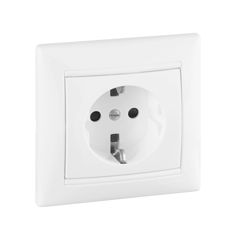 ������� ������������� � �����������  �� ��������  Legrand Valena (�����)