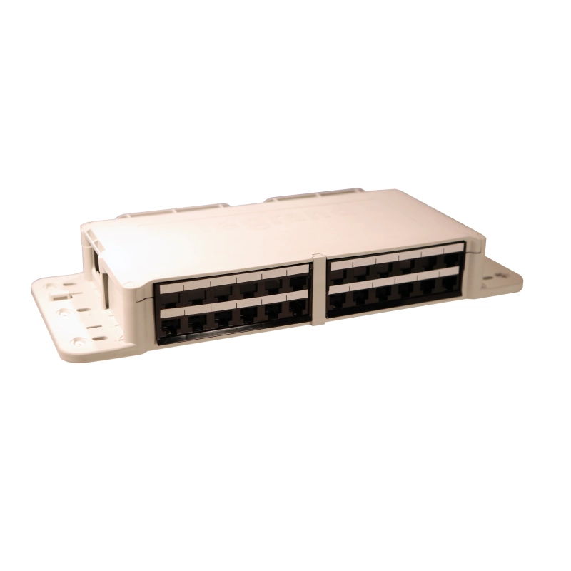 Коробка распределительная неукомплектованная - 24 х RJ45 Коробка распределительная неукомплектованная - 24 х RJ45