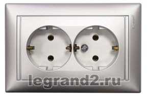 Розетка двойная Legrand Valena (моноблок) с заземлением со шторками Legrand Valena (алюминий) Розетка двойная Legrand Valena (моноблок) с заземлением со шторками Legrand Valena (алюминий)